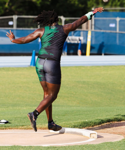 Panthers Elite athlete preparing for shot put at The Victory Lap 2026.
